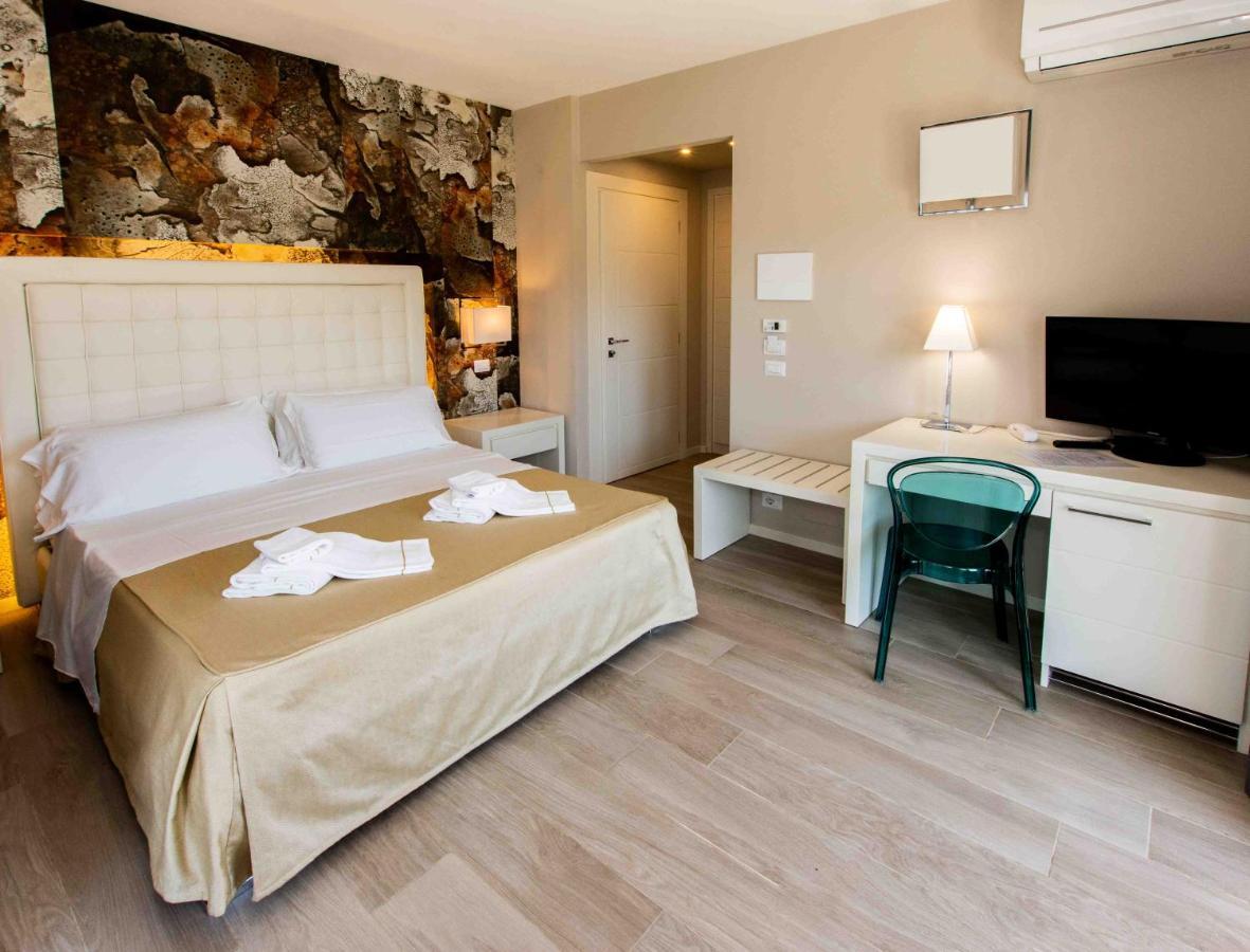 Hotel Boutique Carolina Marina di Castagneto Carducci Ngoại thất bức ảnh
